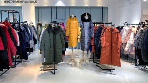 艾安琪2018秋装外套市场分析 品牌折扣与厂家直销的机遇
